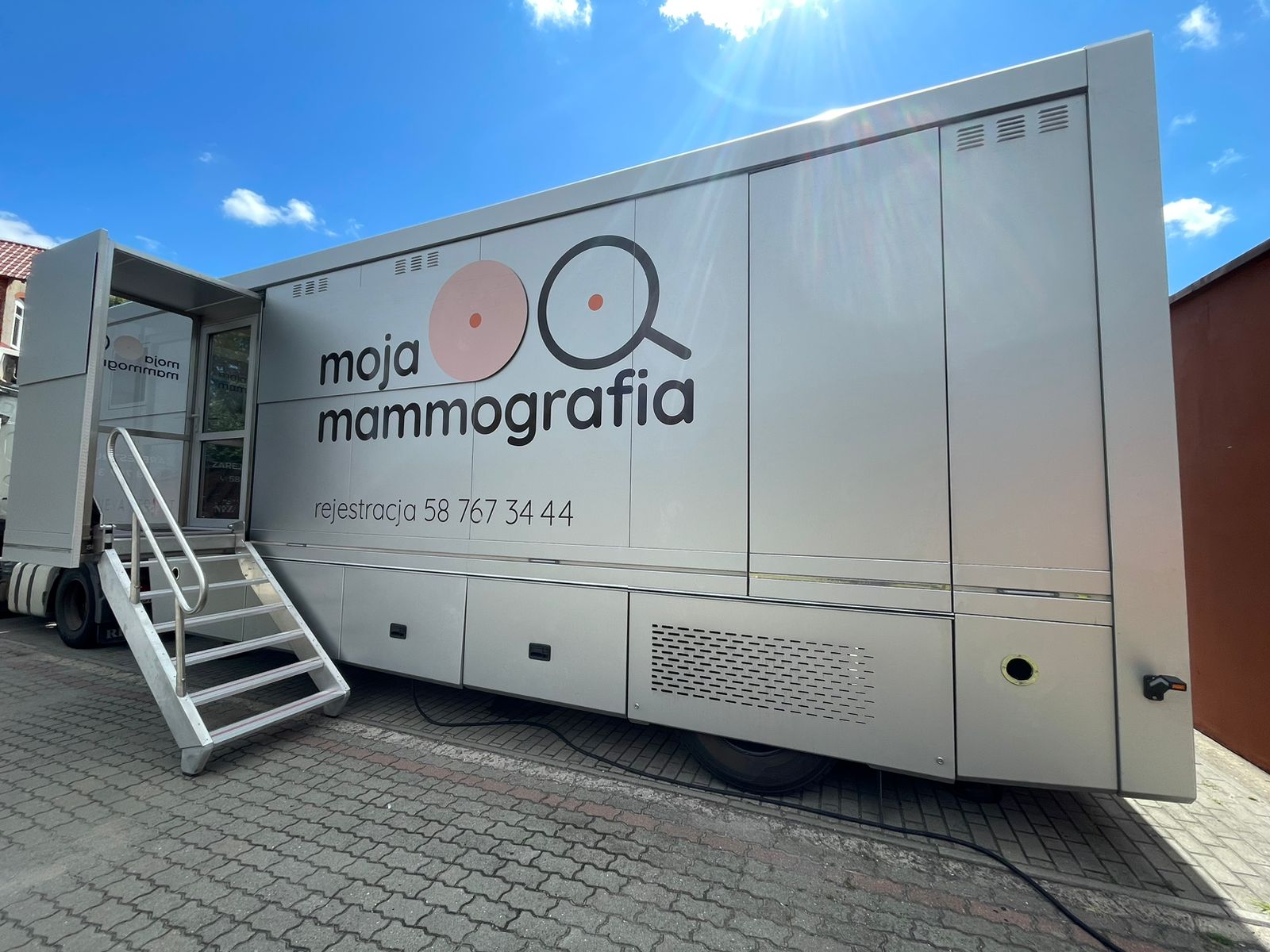 zdjęcie przedstawiające mammobus